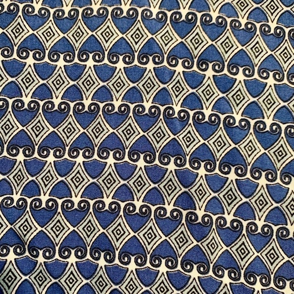 NWT Max Studio Top XS Kimono Style Top 100% Rayon Blue Shades White Short Slvs - Picture 13 of 16